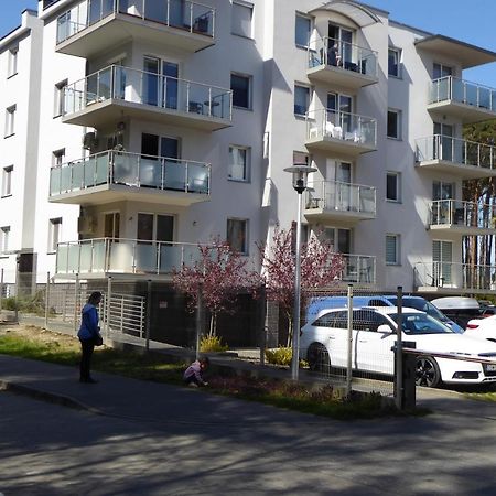 Dziwnowek Lesne Tarasy Blue Apartment Luaran gambar